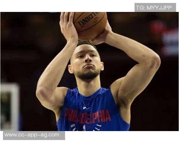 马祖拉称赞A西蒙斯表现提升认为他在新角色中更加出色